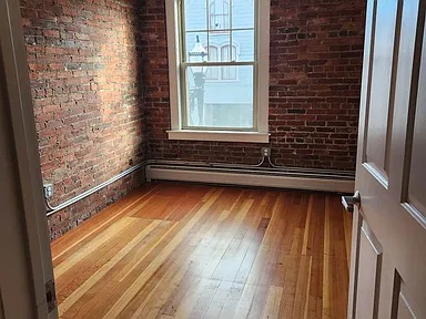 1 Wakefield St Apt 206